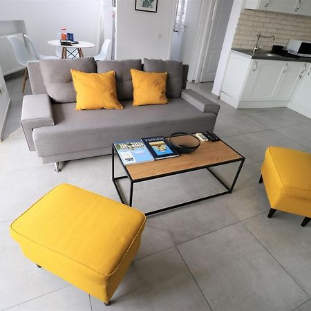 Serenity Heights Apartment: A Panoramic Haven Near Old Town - Free Minibar Bukareszt Zewnętrze zdjęcie