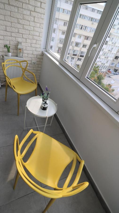 Serenity Heights Apartment: A Panoramic Haven Near Old Town - Free Minibar Bukareszt Zewnętrze zdjęcie