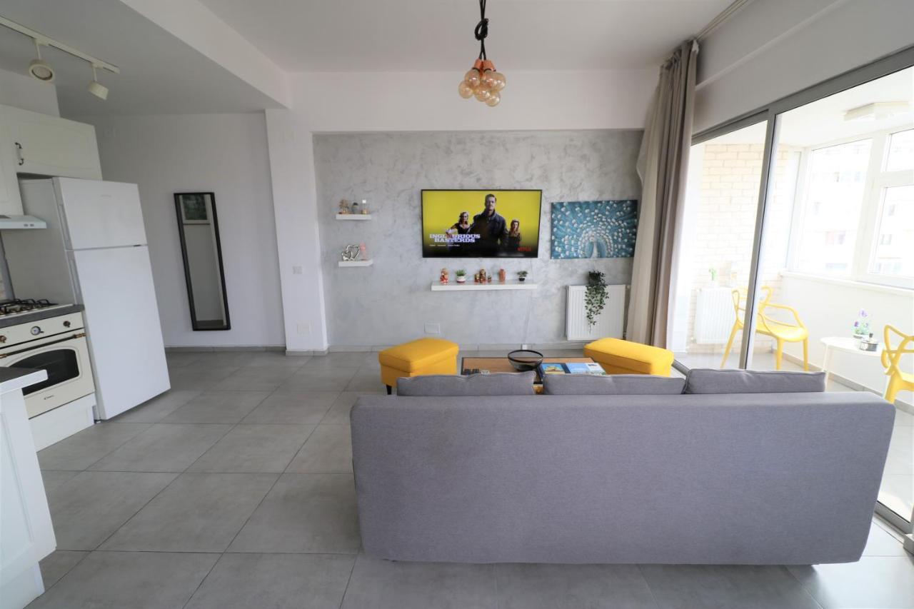 Serenity Heights Apartment: A Panoramic Haven Near Old Town - Free Minibar Bukareszt Zewnętrze zdjęcie
