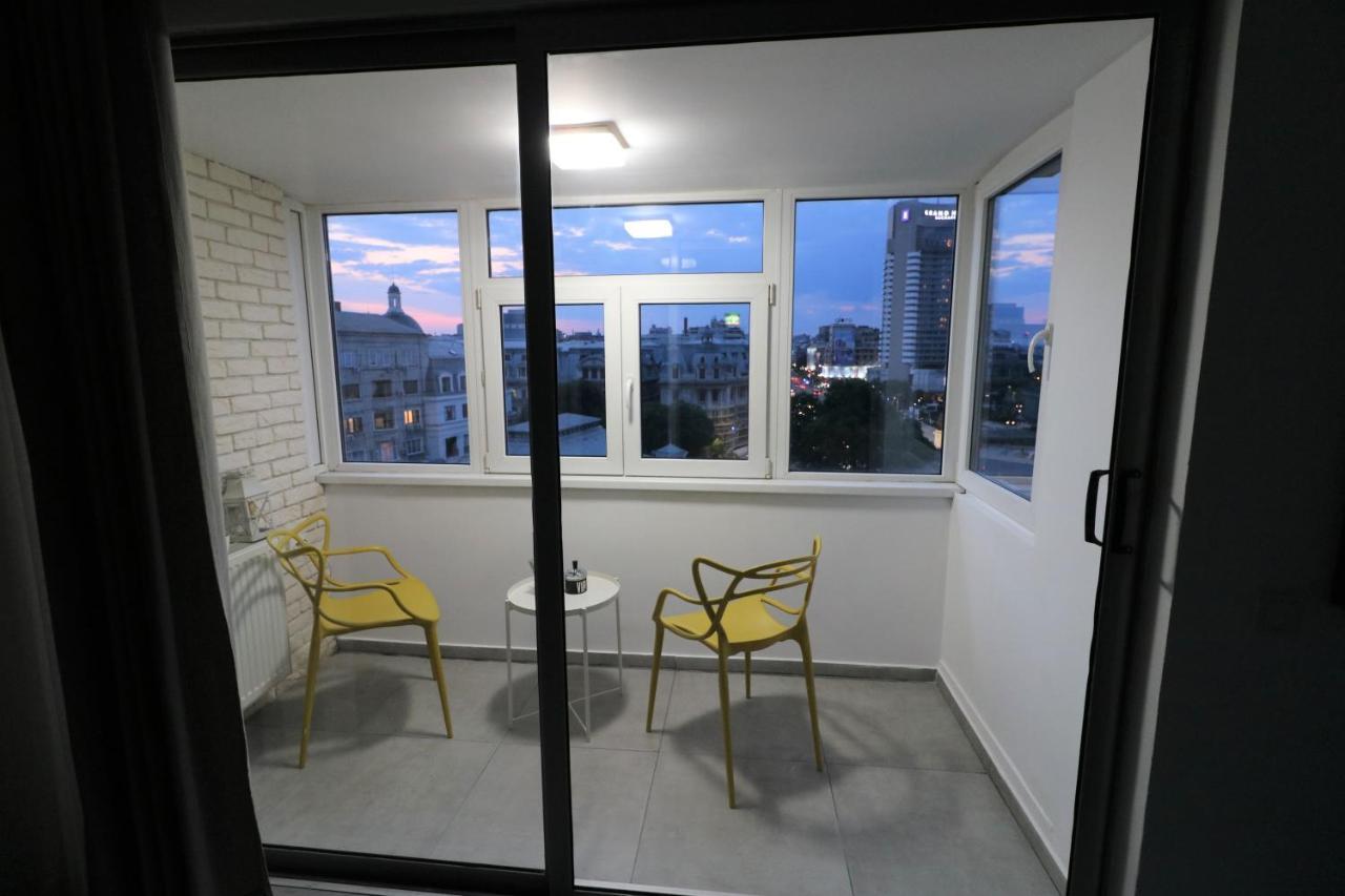 Serenity Heights Apartment: A Panoramic Haven Near Old Town - Free Minibar Bukareszt Zewnętrze zdjęcie