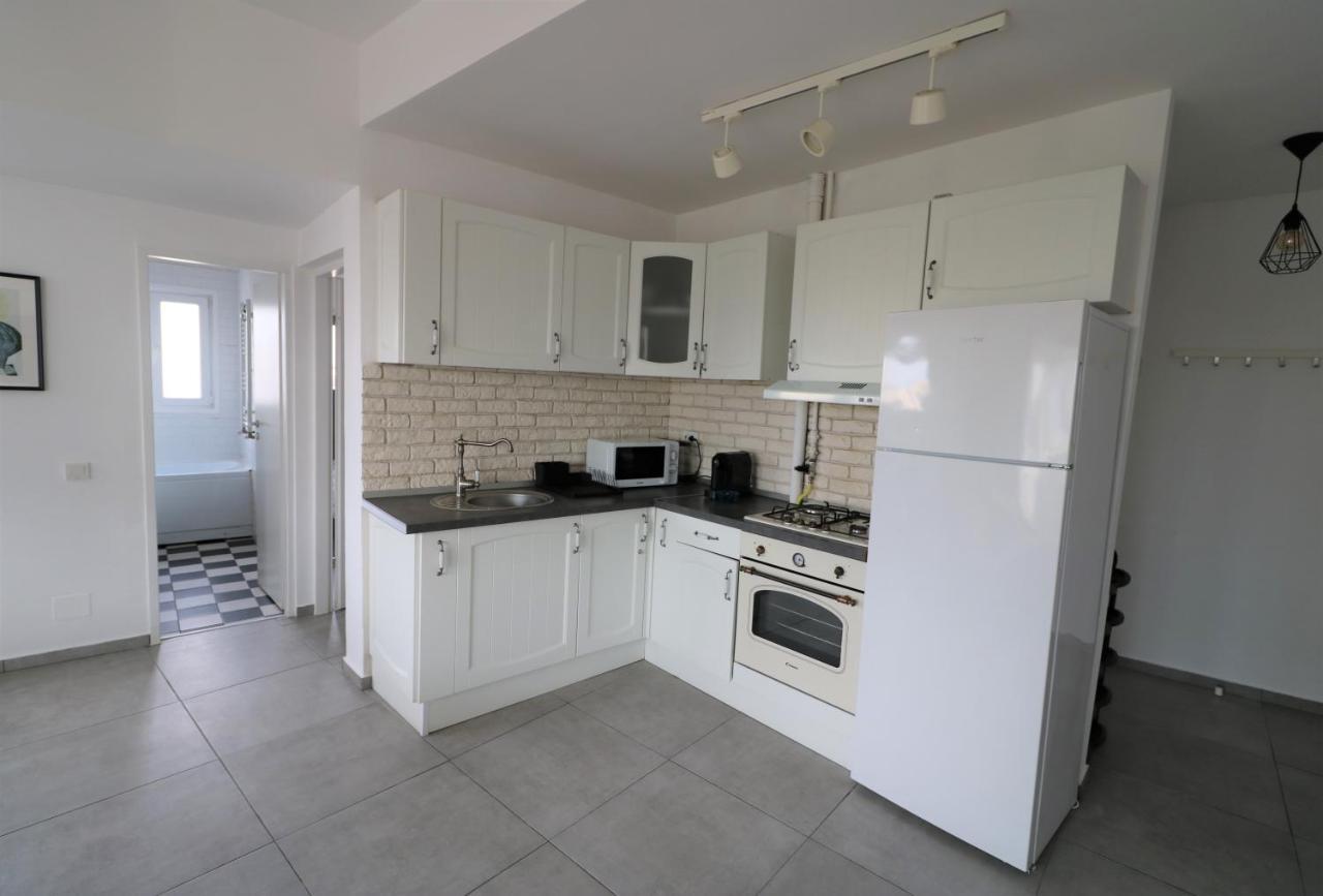 Serenity Heights Apartment: A Panoramic Haven Near Old Town - Free Minibar Bukareszt Zewnętrze zdjęcie