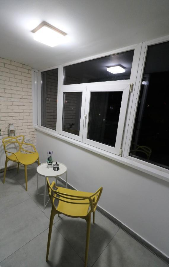 Serenity Heights Apartment: A Panoramic Haven Near Old Town - Free Minibar Bukareszt Zewnętrze zdjęcie